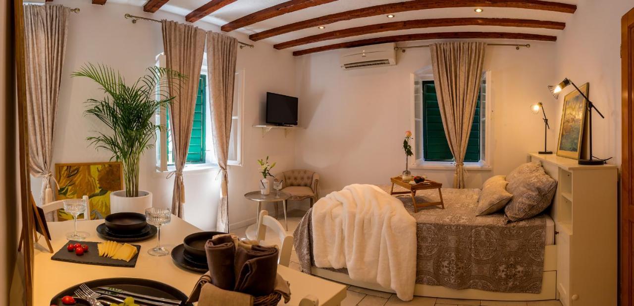 Charming Old Town Apartment Pjaca Split Luaran gambar
