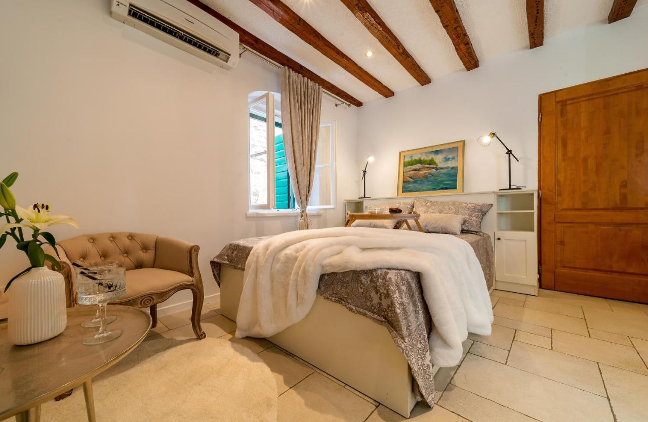 Charming Old Town Apartment Pjaca Split Luaran gambar