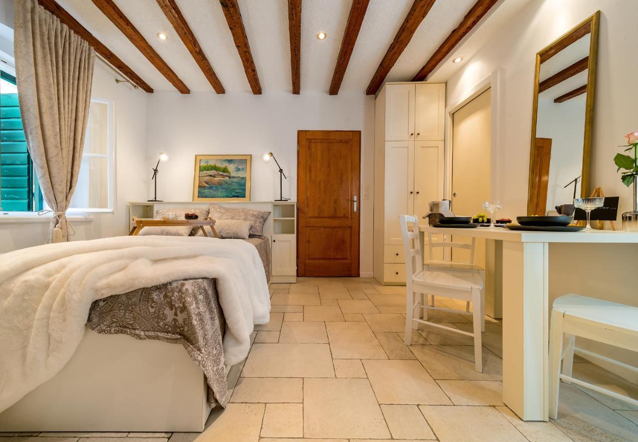Charming Old Town Apartment Pjaca Split Luaran gambar