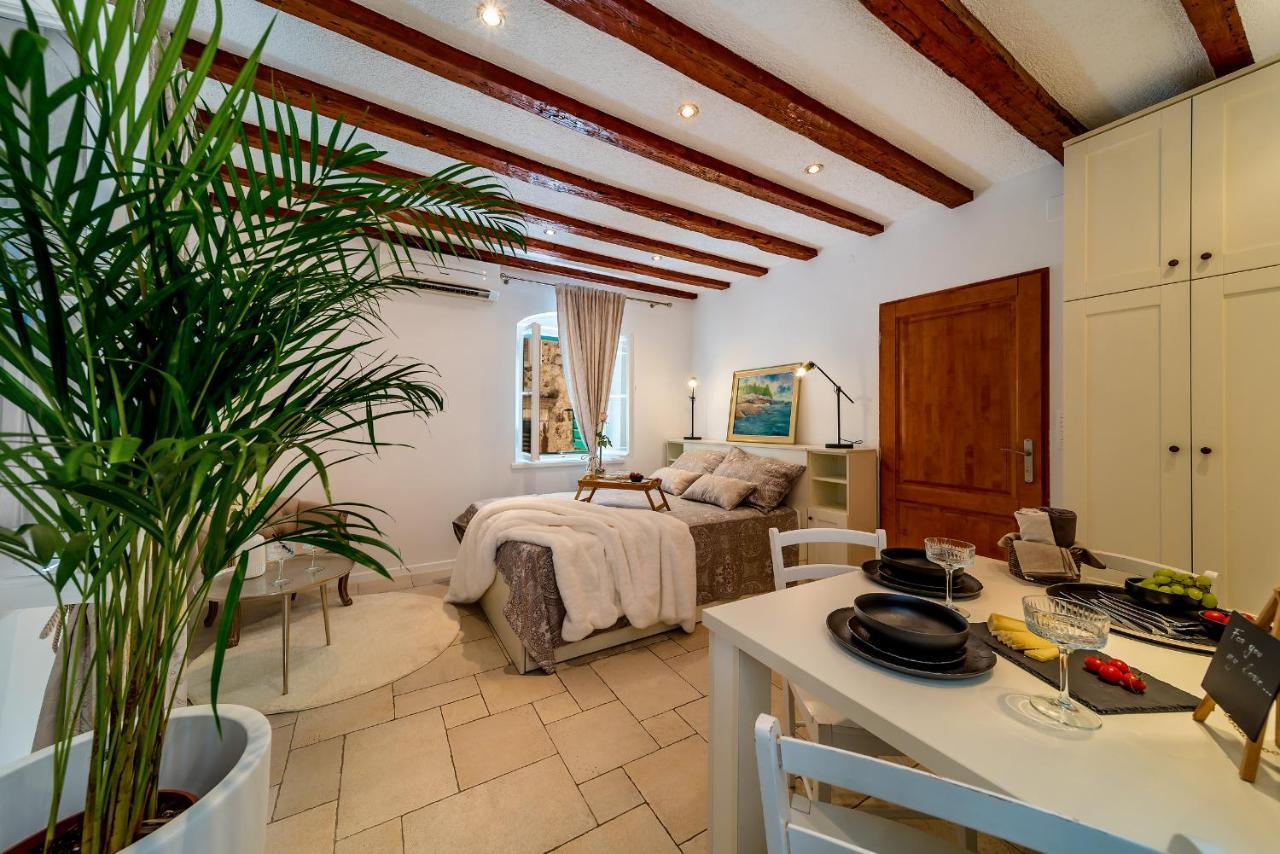 Charming Old Town Apartment Pjaca Split Luaran gambar