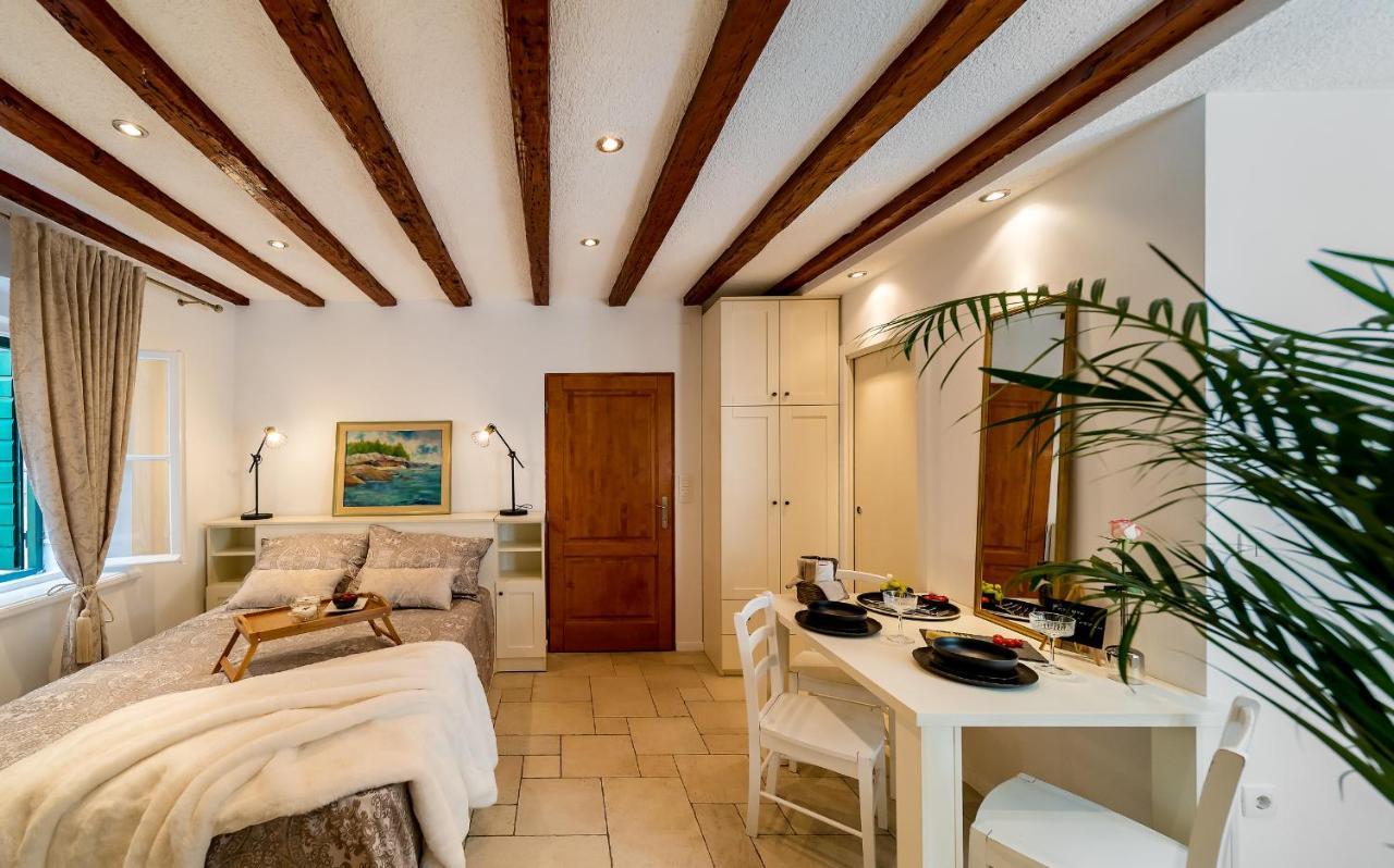 Charming Old Town Apartment Pjaca Split Luaran gambar