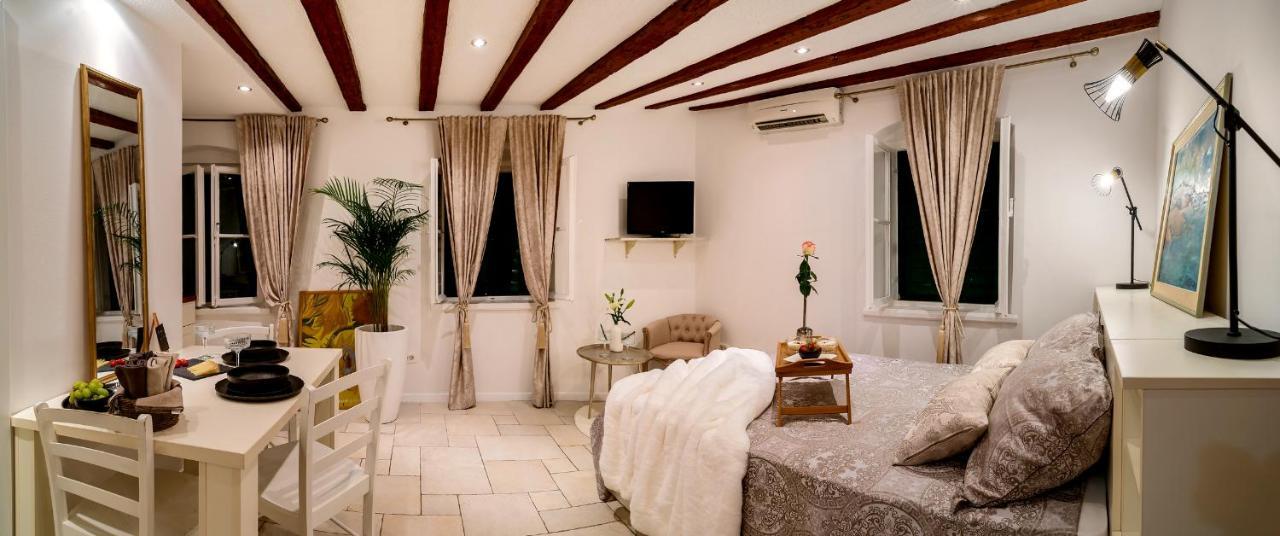 Charming Old Town Apartment Pjaca Split Luaran gambar