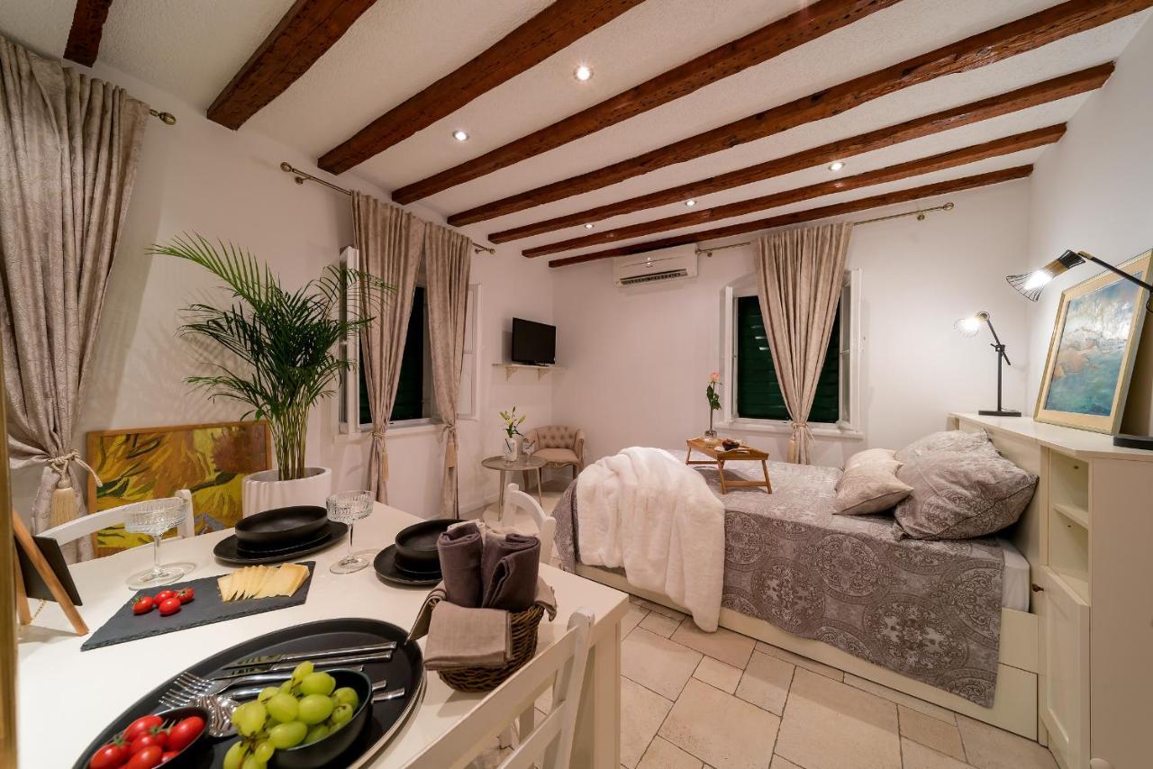 Charming Old Town Apartment Pjaca Split Luaran gambar