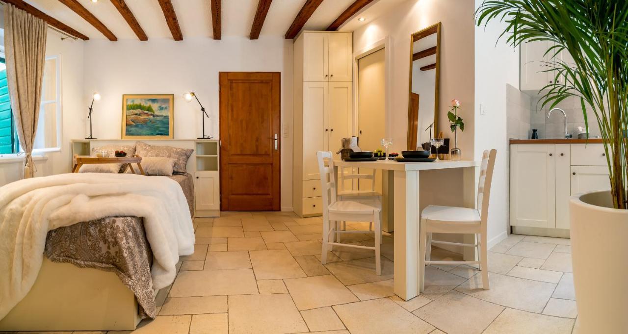 Charming Old Town Apartment Pjaca Split Luaran gambar
