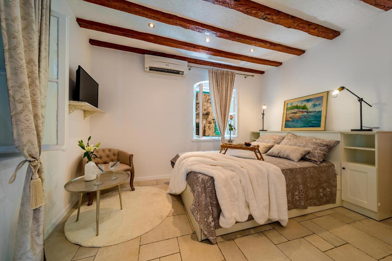 Charming Old Town Apartment Pjaca Split Luaran gambar