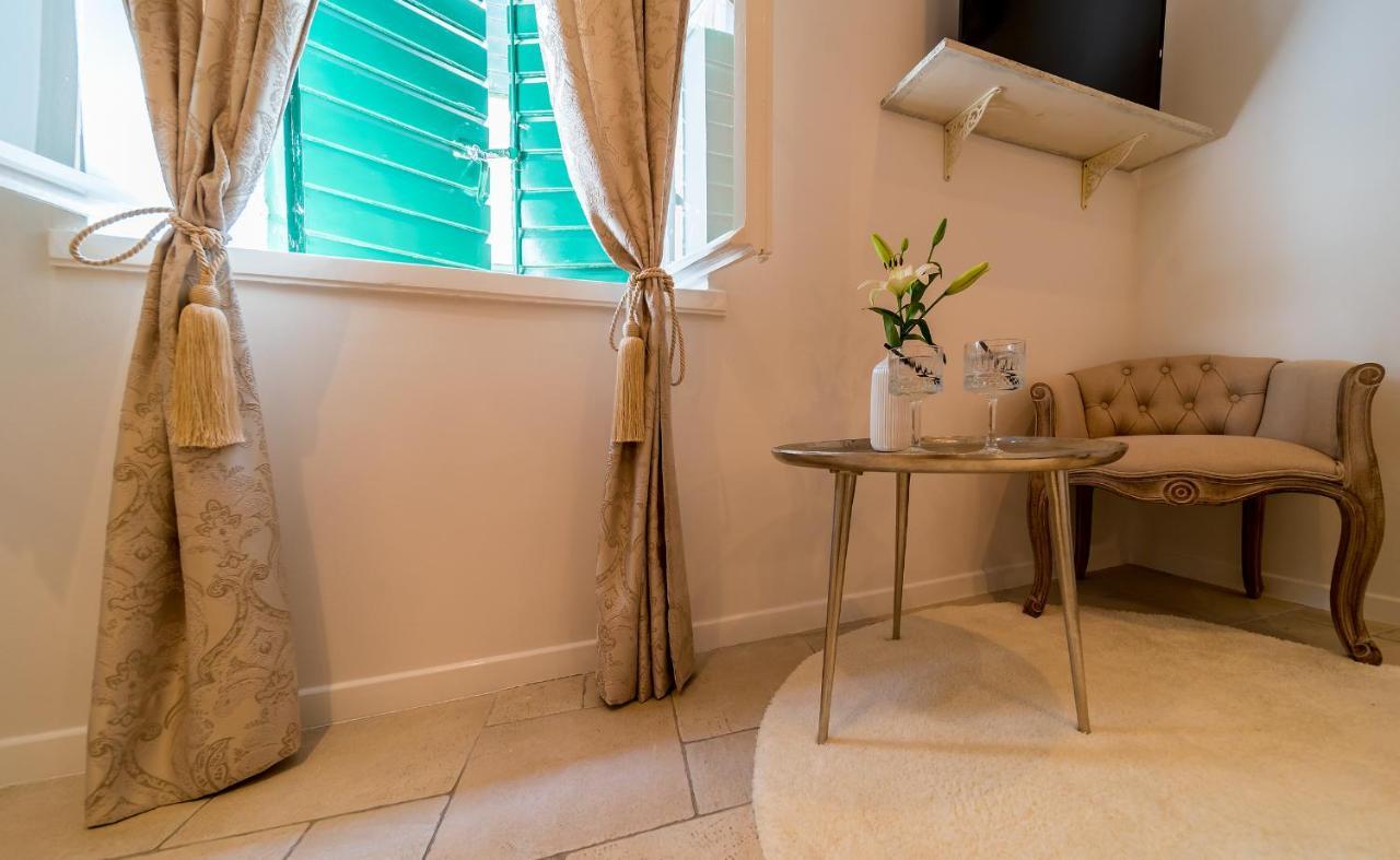 Charming Old Town Apartment Pjaca Split Luaran gambar