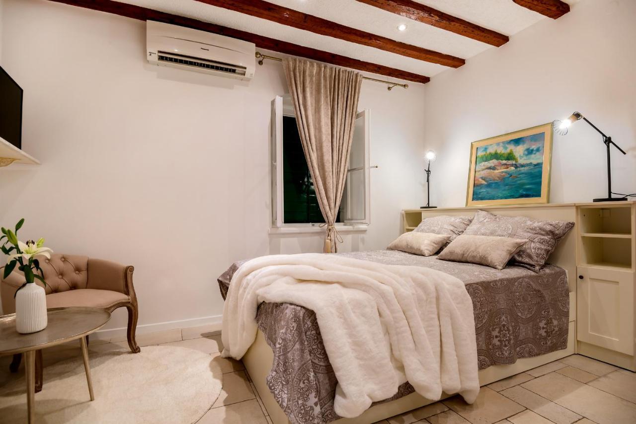 Charming Old Town Apartment Pjaca Split Luaran gambar